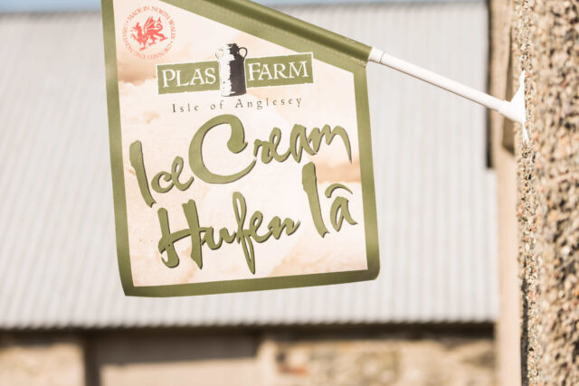 Plas Farm Isle of Anglesey Ice Cream sign
